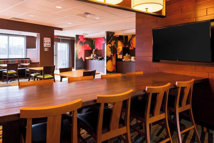 Fairfield Inn & Suites Utica