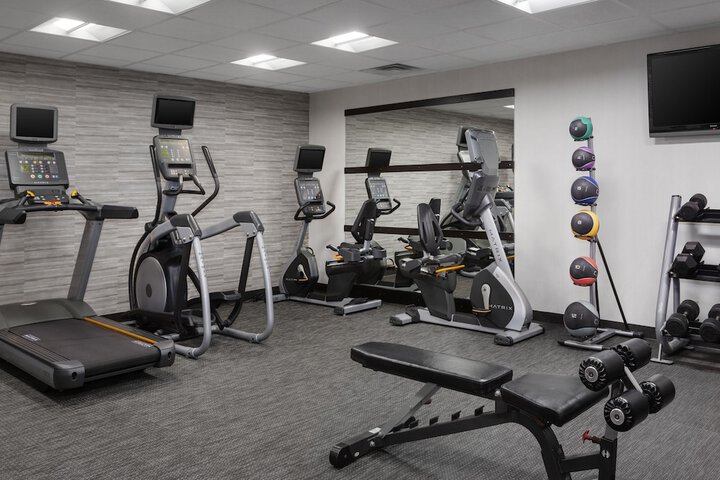 Courtyard by Marriott Mahwah