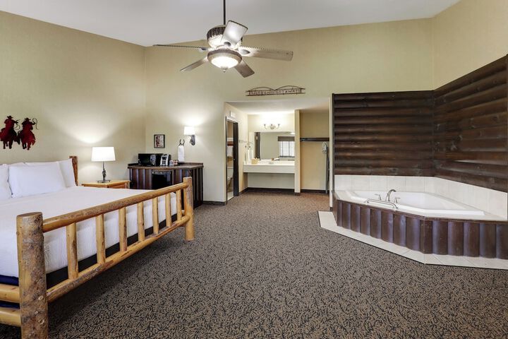 Room 26 of 43