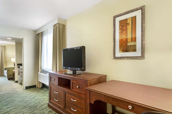 Room 22 of 28