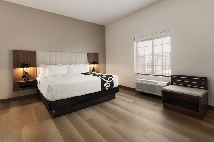 Room 41 of 60