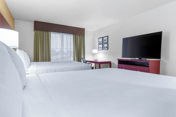 Cobblestone Hotel & Suites - Lynden