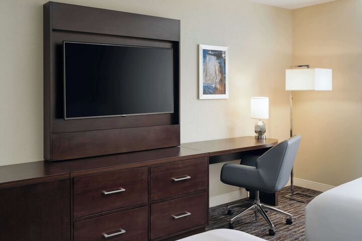 Room 16 of 23