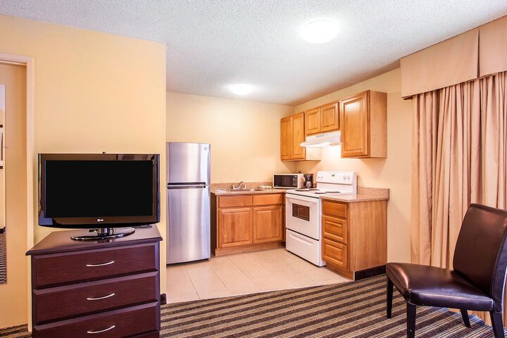 Quality Inn & Suites Vancouver - Hazel Dell