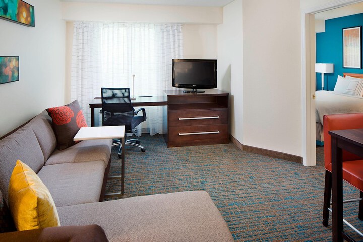 Room 20 of 38