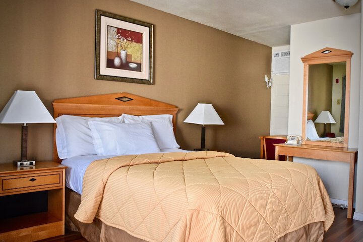 Room 28 of 30
