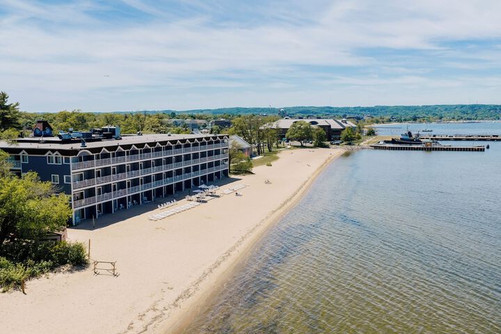 Bayshore Resort