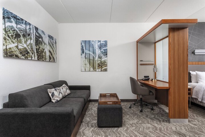 Room 19 of 44
