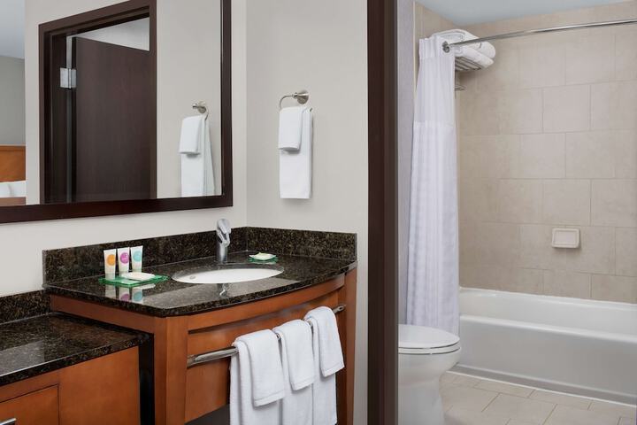 Hyatt Place Houston / Sugar Land