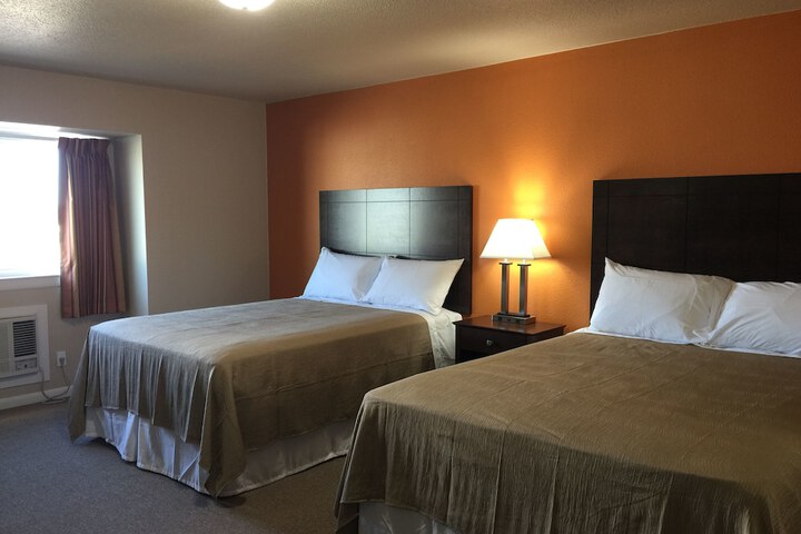 Room 11 of 19