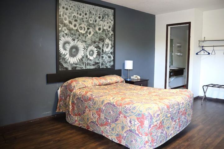 Room 35 of 42