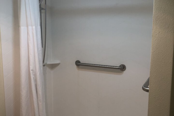 Room 52 of 61