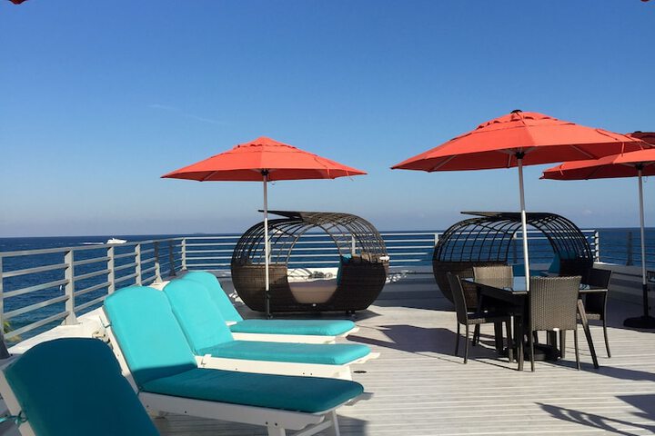 Sundeck 65 of 70