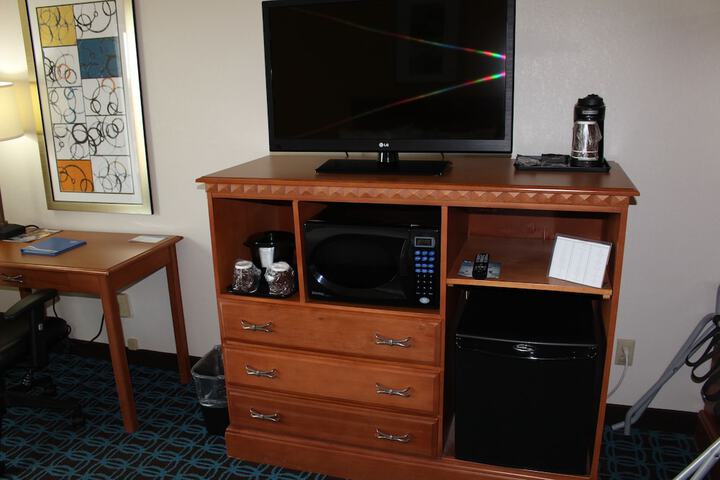 Room 34 of 104