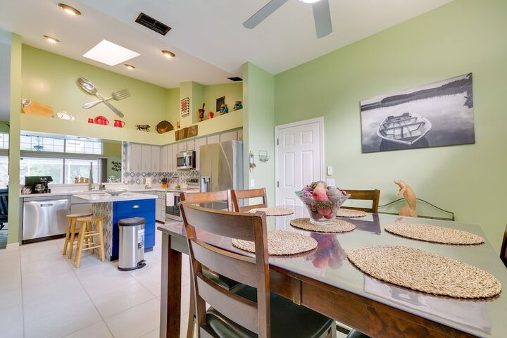 Sunny Home w / Pool & Lanai - Near Rainbow River!