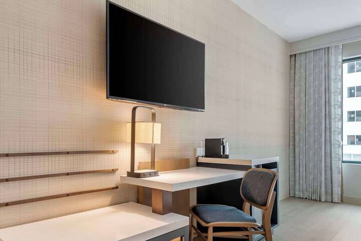 Room 40 of 110