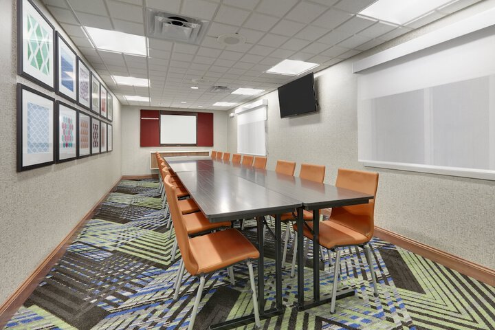Holiday Inn Express Mitchell by IHG