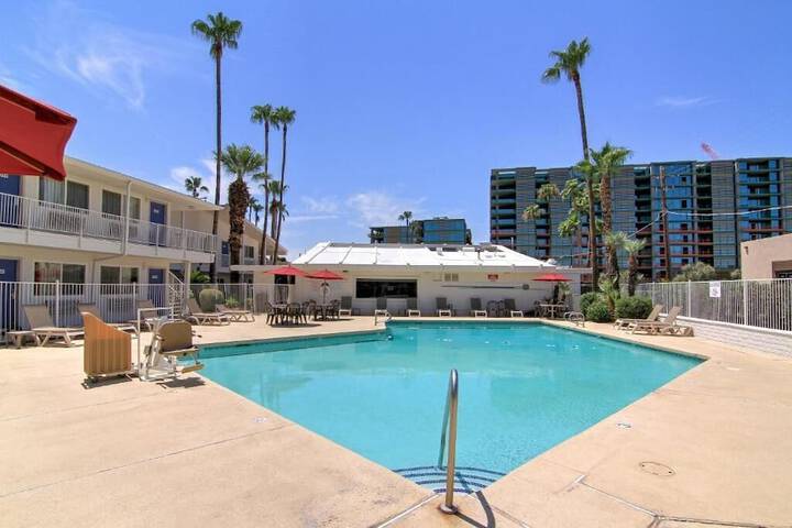 Pool 11 of 31