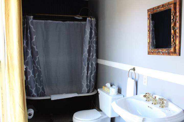 Room 49 of 115