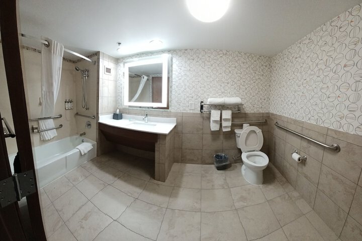 Room 18 of 31