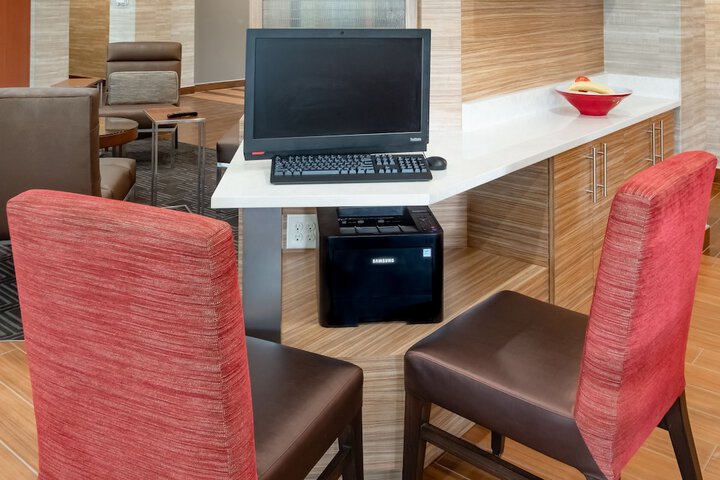 Business Center 46 of 48