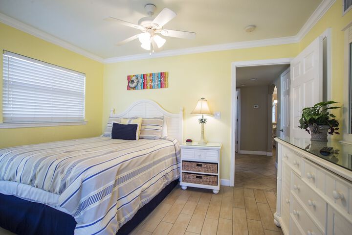 Barefoot Beach Resort