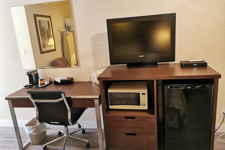 Room 8 of 47