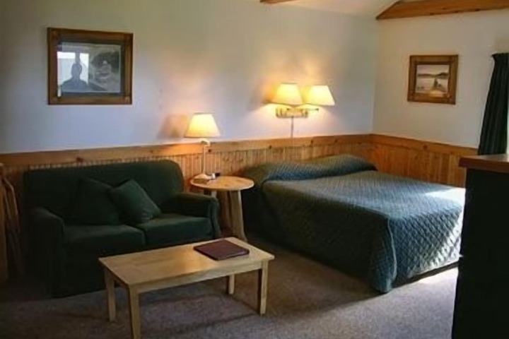 Room 28 of 40