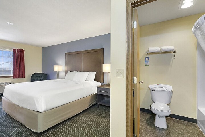 Room 12 of 35
