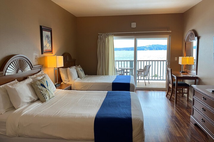 Room 21 of 38