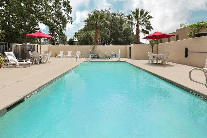 Pool 2 of 42