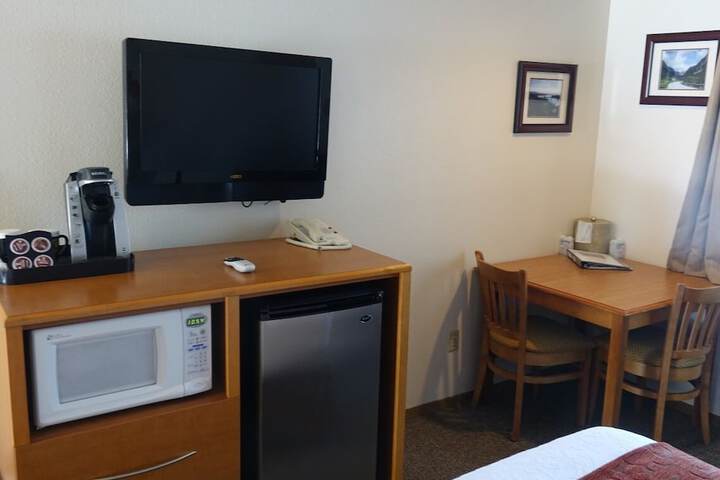 Room 30 of 32