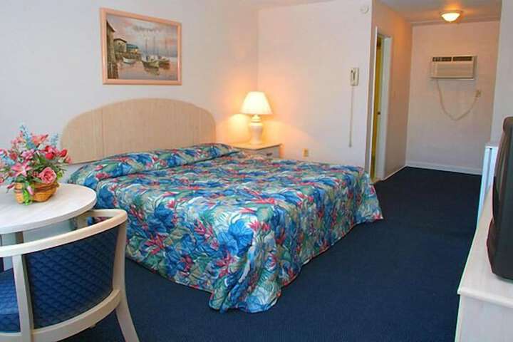 Room 15 of 26