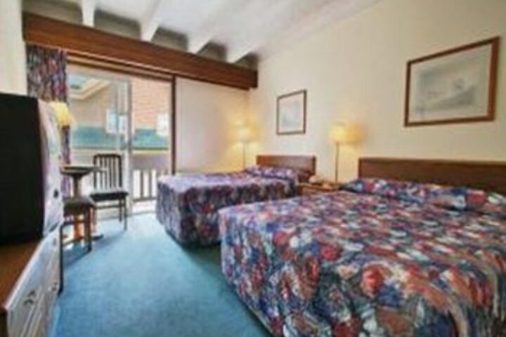 Room 17 of 24