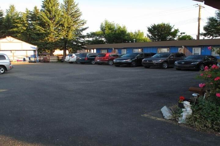 Blue Mountain Motel