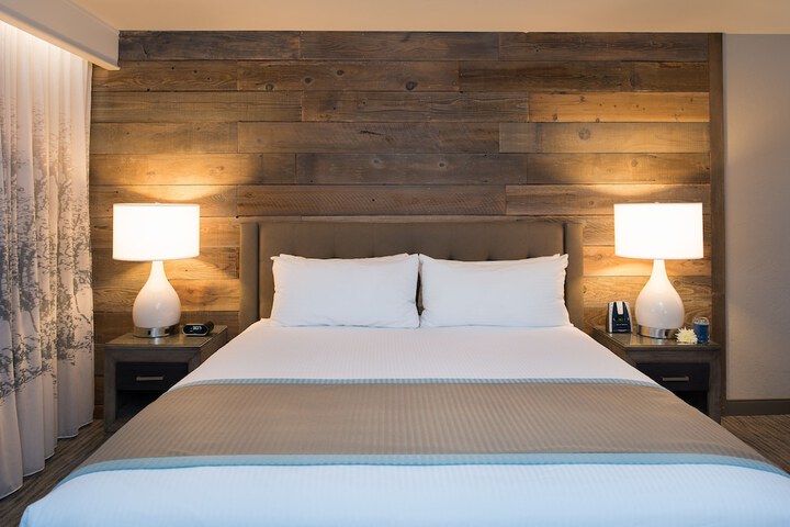 Hotel Azure