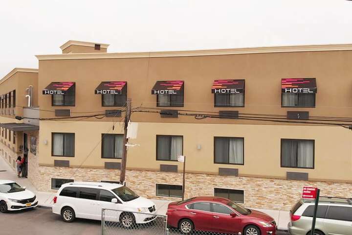 Hotel 4 of 43