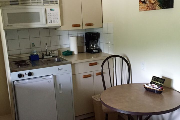Copper River Motel