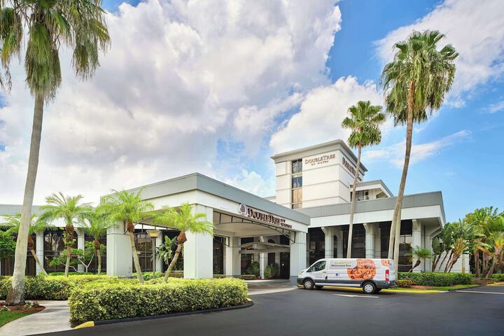Hotel 4 of 59