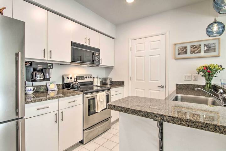 1 Mi to Beach: Sea Colony Condo w / Balcony!