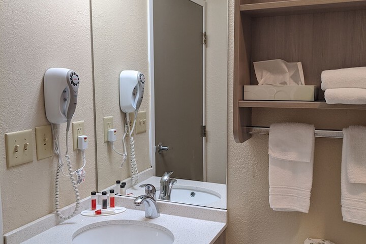 Room 16 of 54