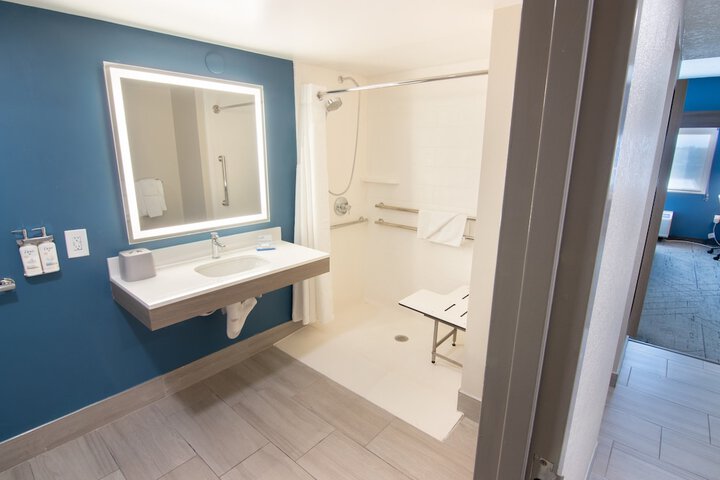 Room 20 of 72
