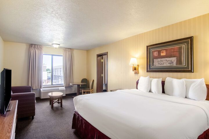 Americas Best Value Inn & Suites Ft. Collins E at I-25