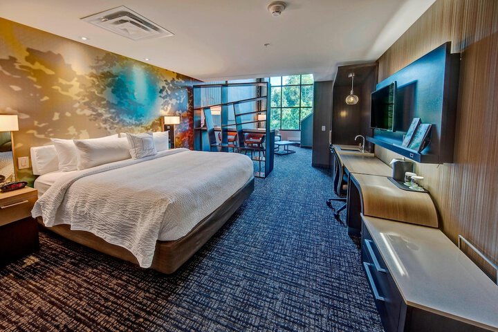 Room 12 of 40