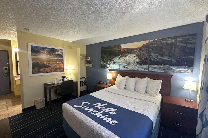 Room 18 of 60