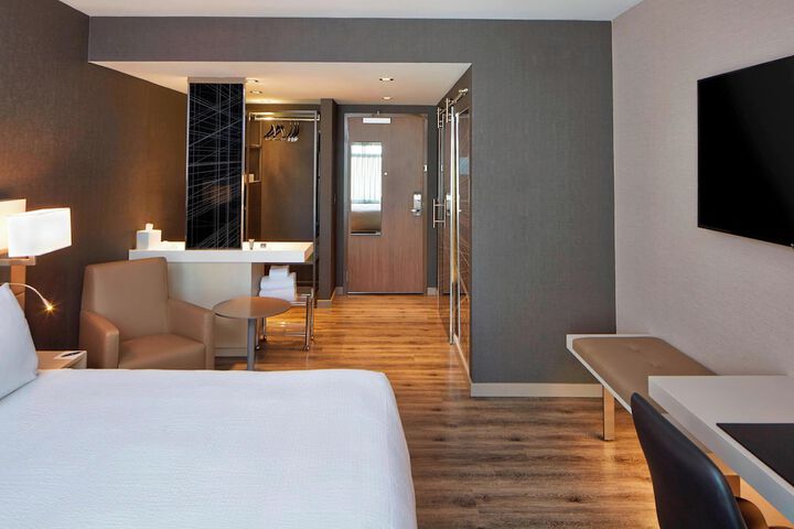 AC Hotel by Marriott Seattle Bellevue / Downtown