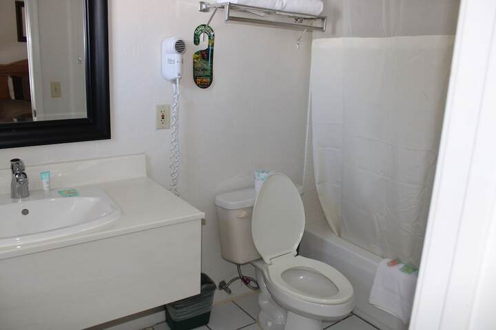 Room 38 of 104
