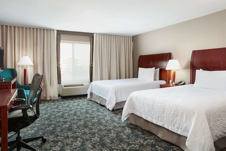 Hilton Garden Inn Naperville / Warrenville