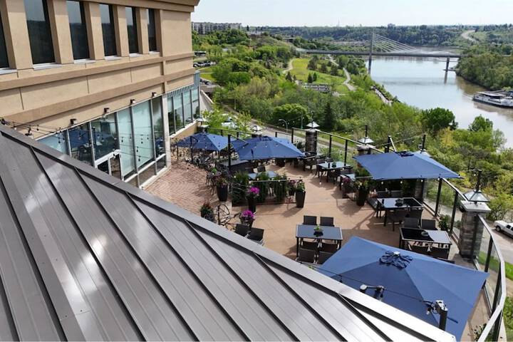 Courtyard by Marriott Edmonton Downtown