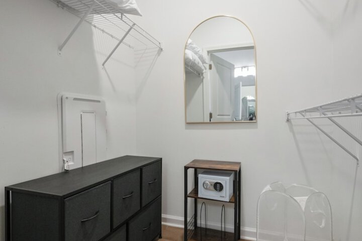 Luxurious Apartments - Pool Gym Bikes